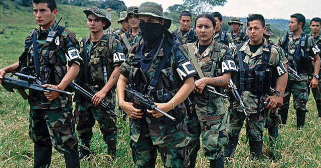 Paramilitares en Colombia